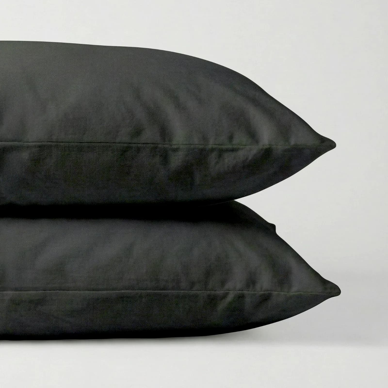 Black Pillowcases | Microfiber 2