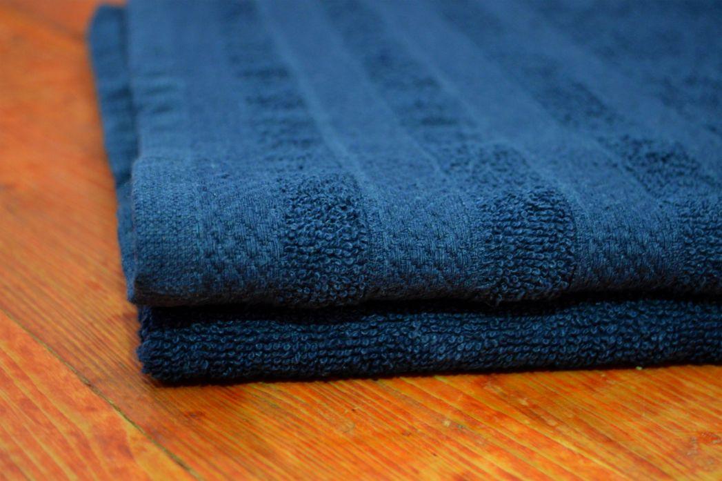 Donkerblauw