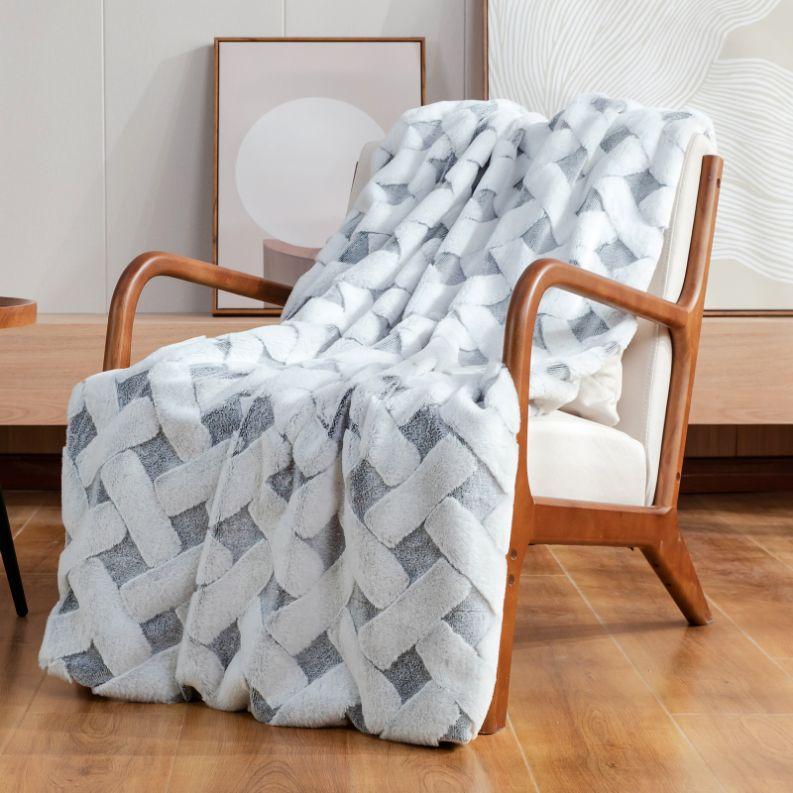Cozy Bliss Luxury Milky Pluche Plaid - Lichtgrijs